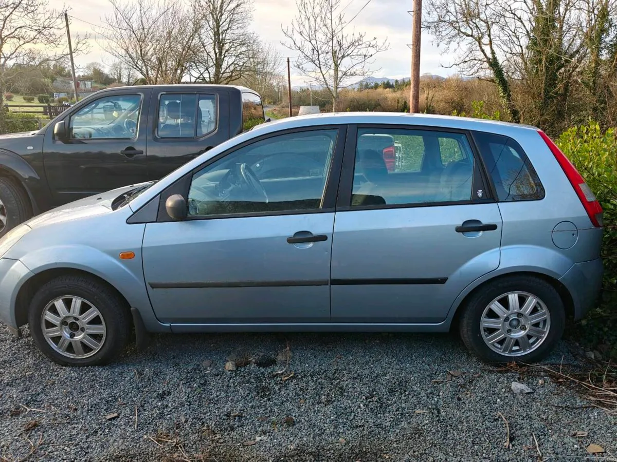 Ford fiesta Ghia 1.4 AUTOMATIC - Image 3