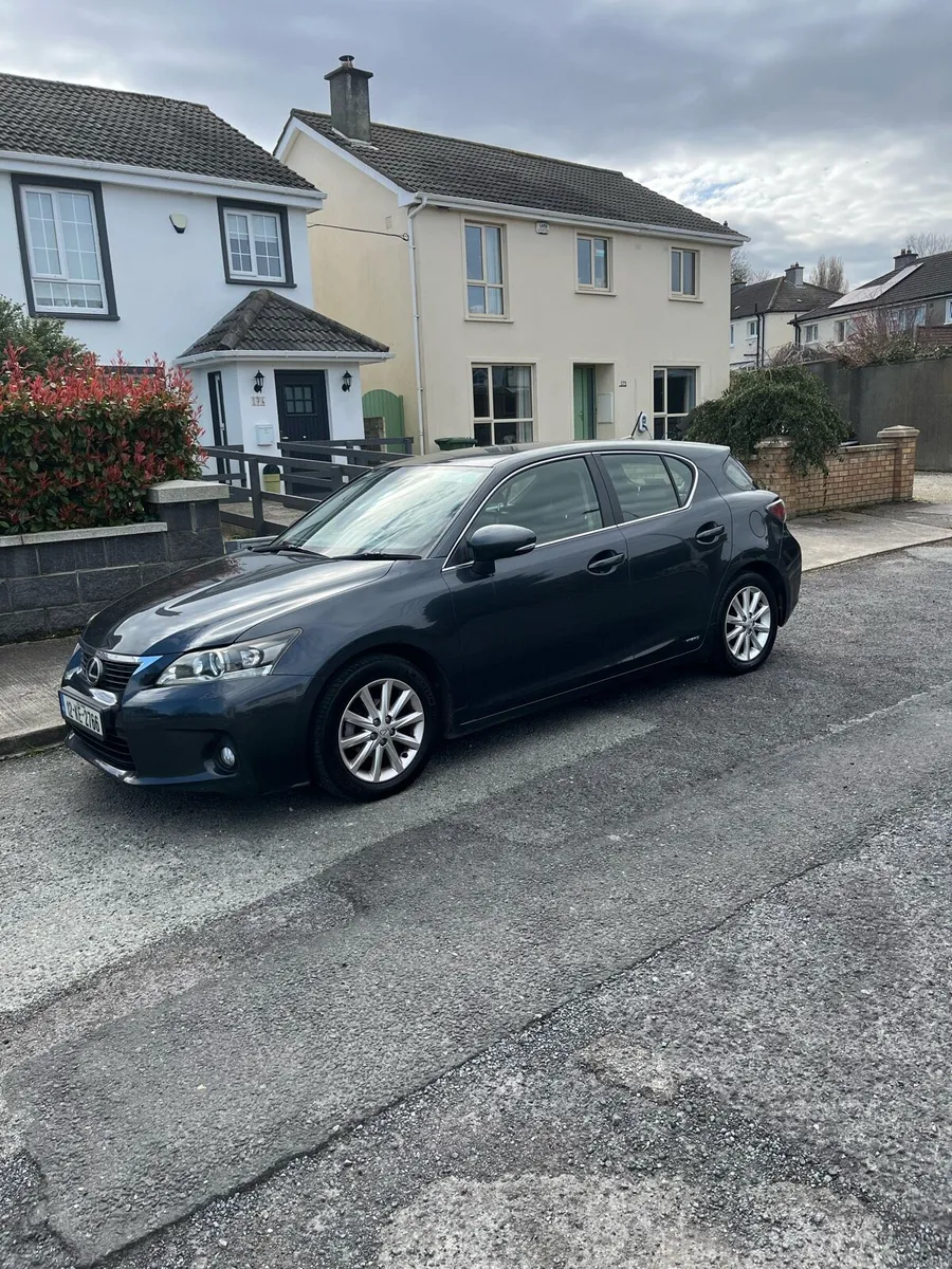 Lexus CT 200 Hybrid 2012 - Image 3