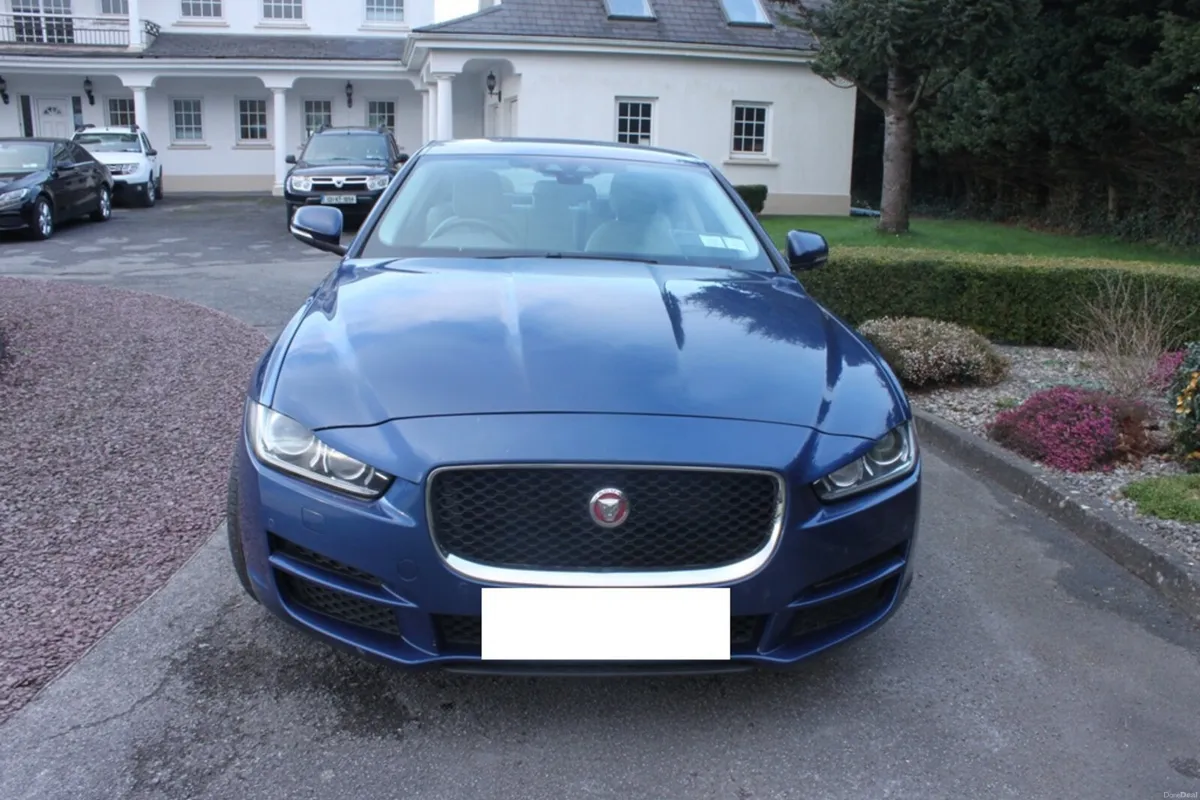 JAGUAR 2.0L AD J200 PRESTIGE AUTO,  2015 - Image 1