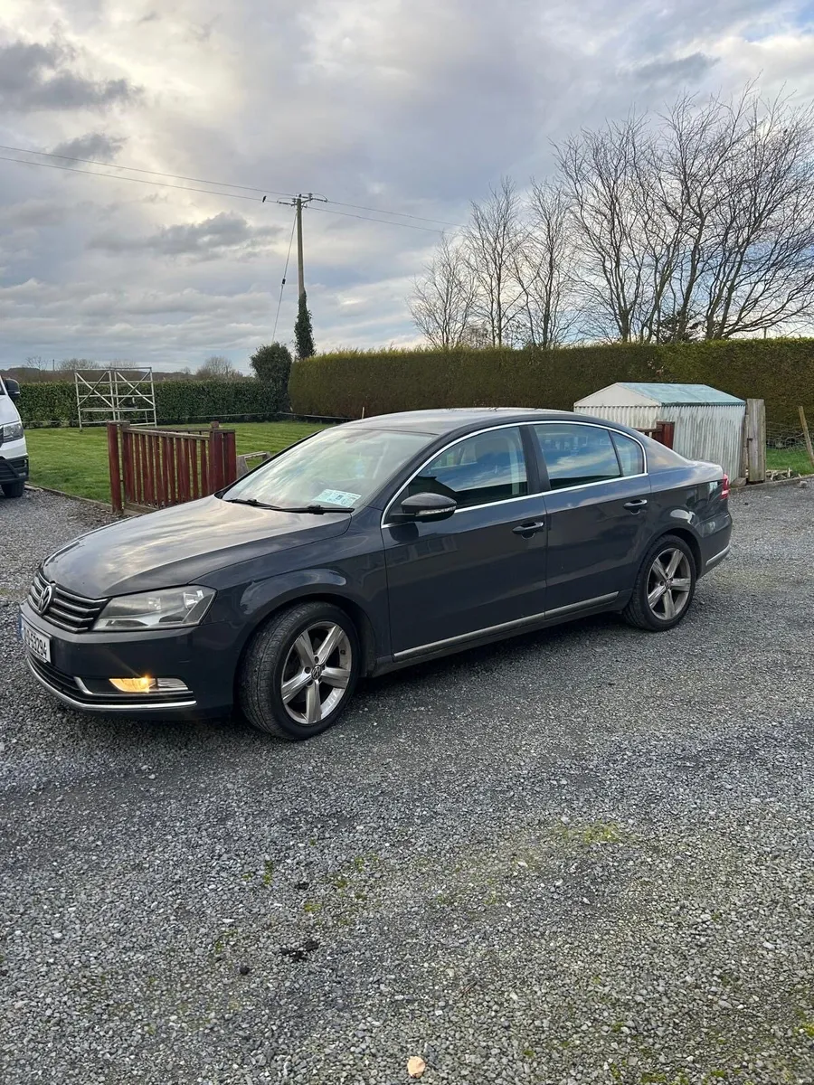 Volkswagen Passat - Image 3