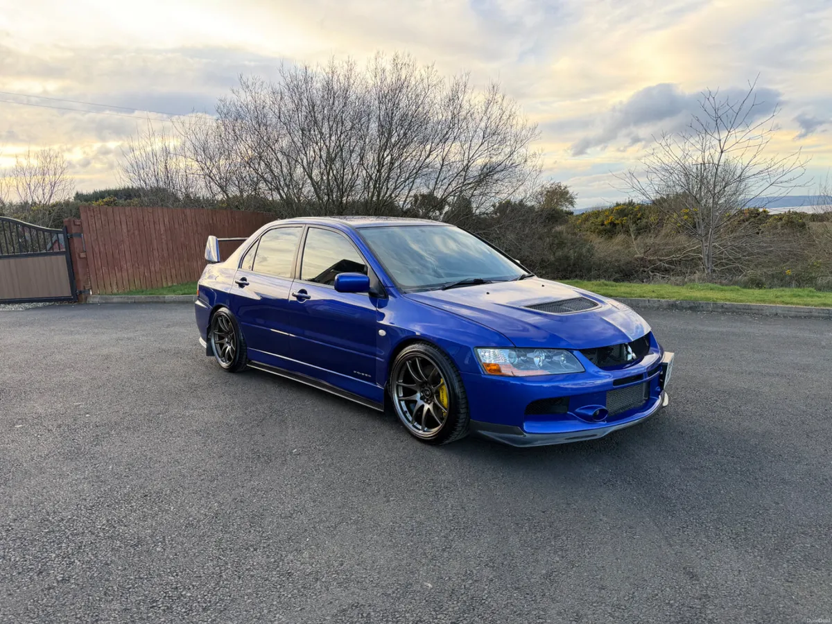 Mitsubishi Evo 9 - Image 2