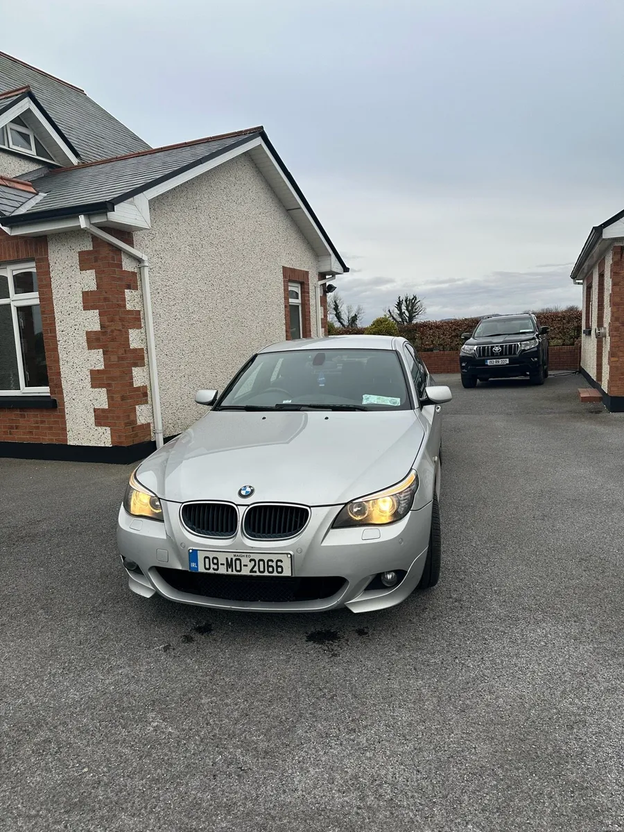 2009 Silver BMW 520D MSport - Image 1