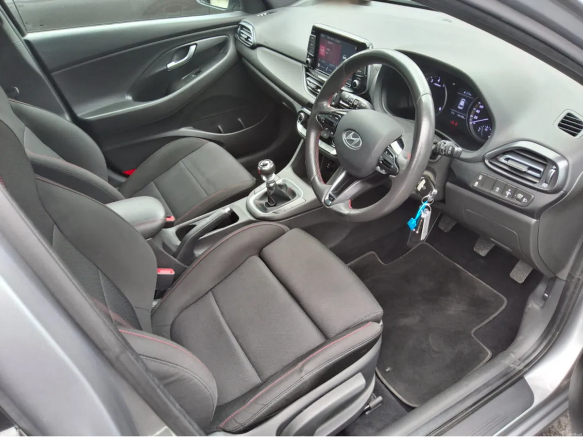 Hyundai i30 NLINE 5DR PETROL - Image 6
