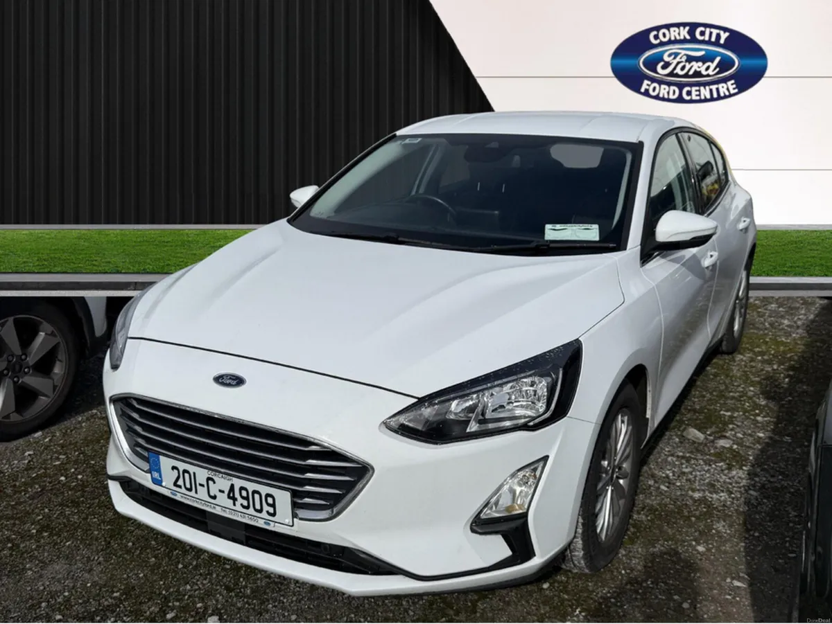 Ford Focus TITANIUM 5DR 1.0T 125 S6. S6.2 M6 5 - Image 2