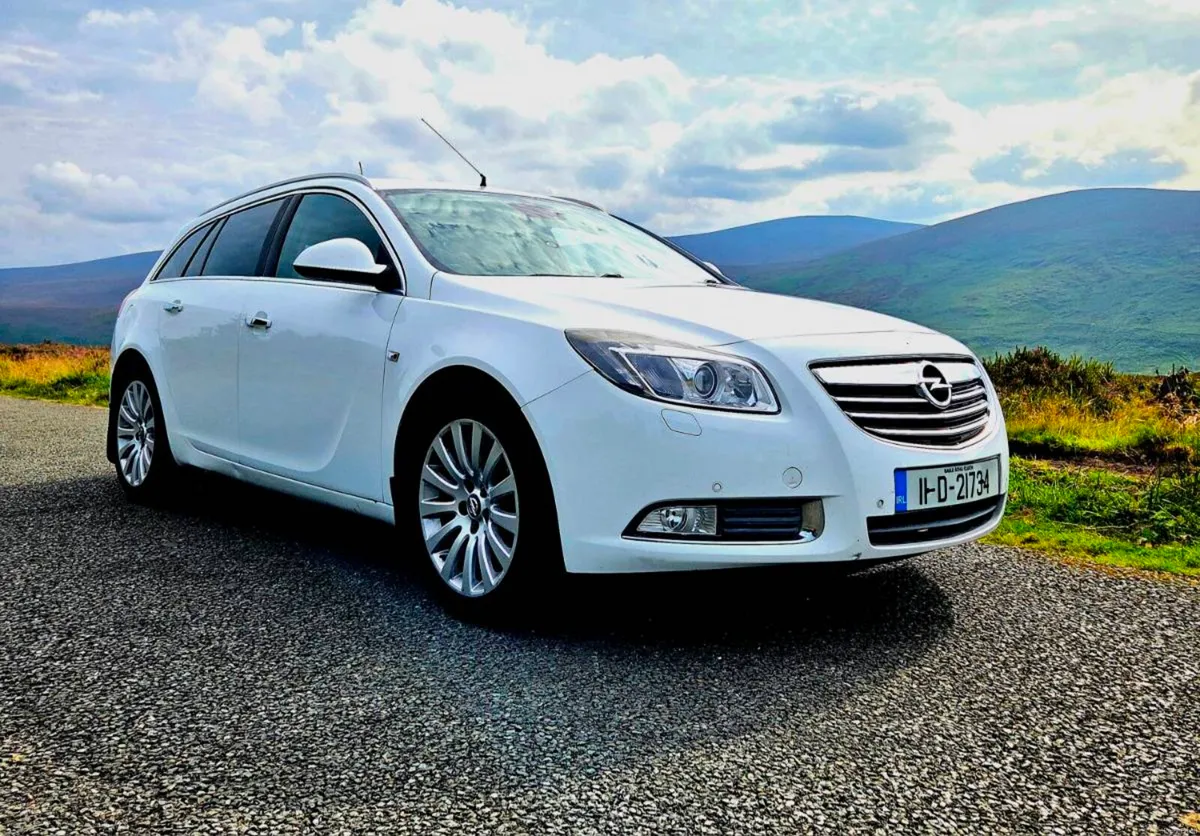 Opel Sports Tourer - 4X4 estate (elite model) - Image 1