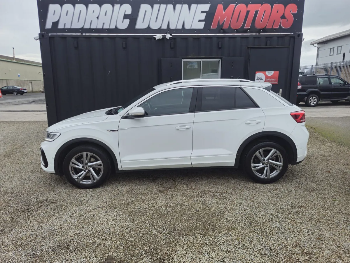 222 Volkswagen T-Roc R-Line - Image 3