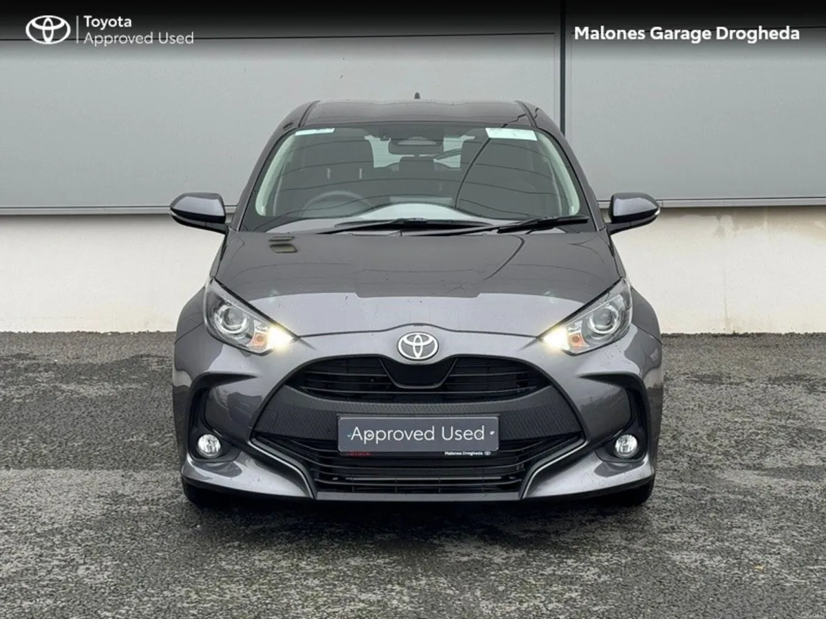 Toyota Yaris 1.5 Hybrid Luna Call Now 041 980 2420 - Image 5