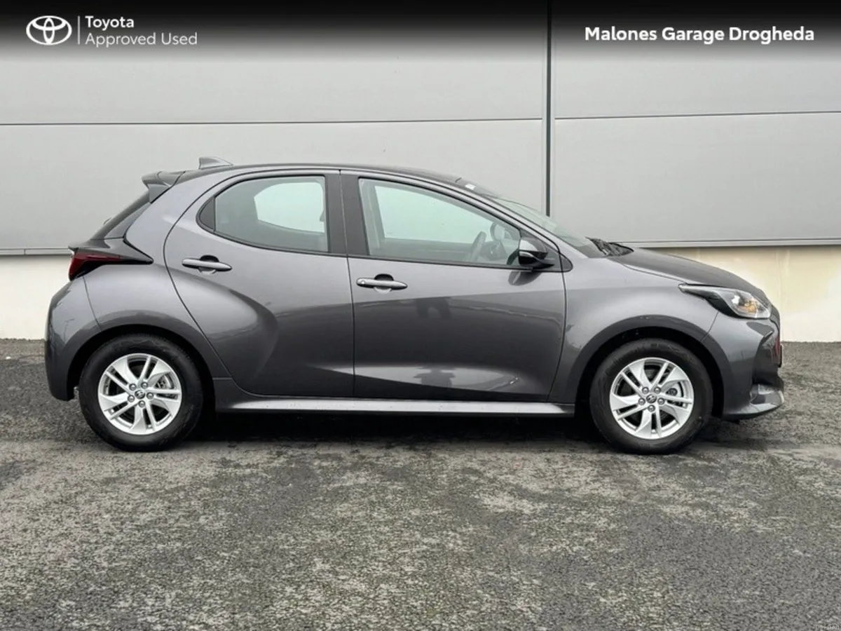 Toyota Yaris 1.5 Hybrid Luna Call Now 041 980 2420 - Image 3