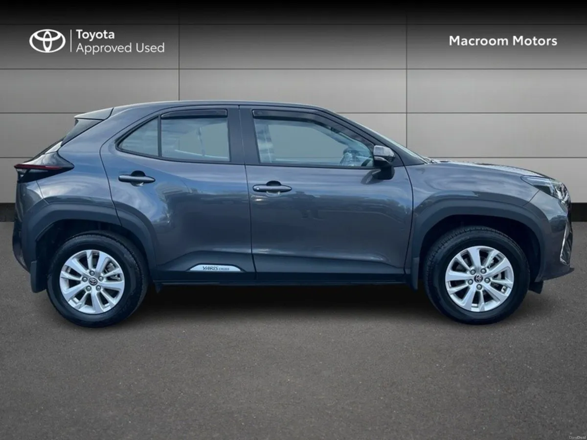 Toyota Yaris Cross Luna - Image 3