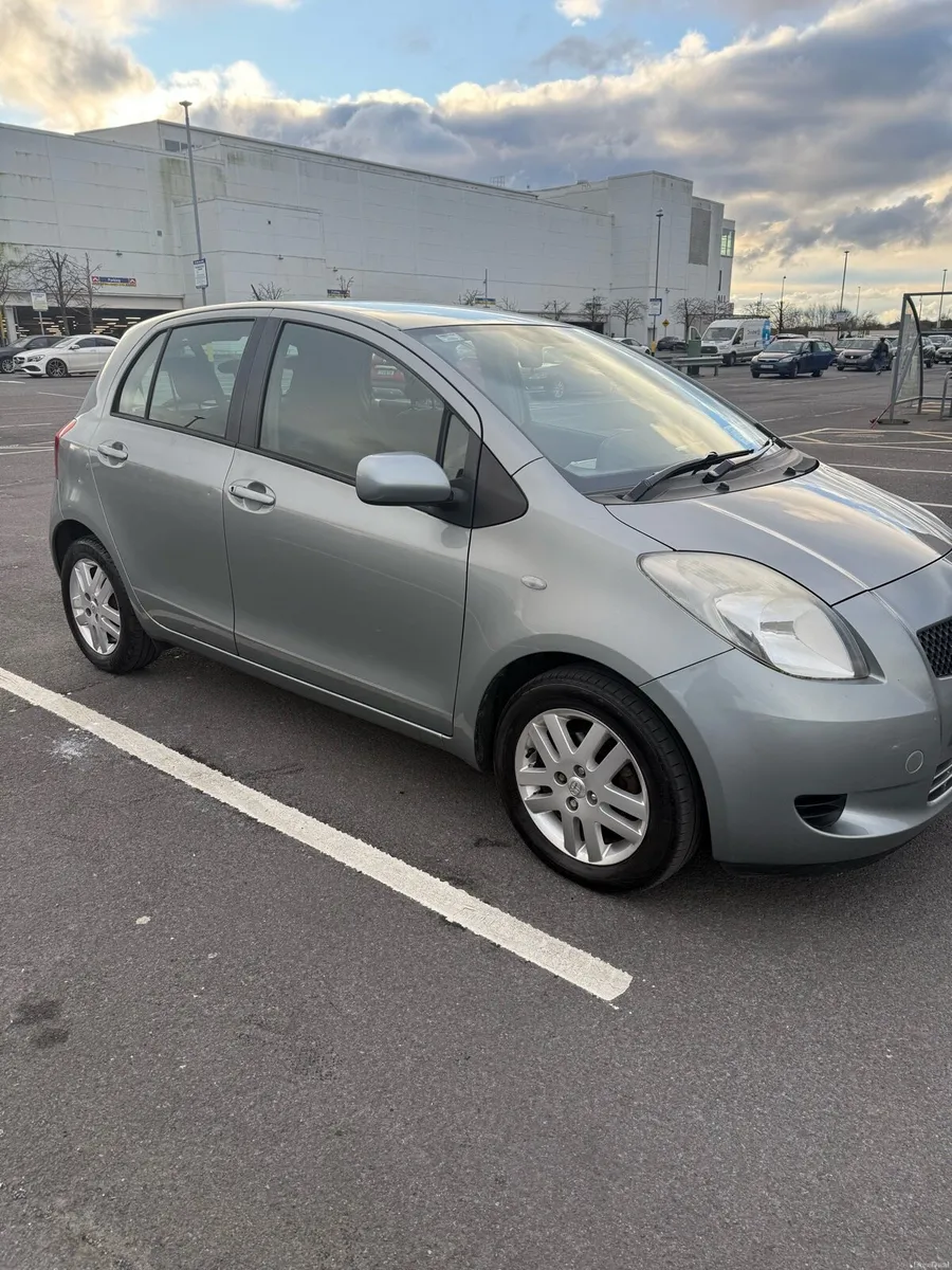 Toyota Yaris 1.33 petrol semi automatic Nct 8/26 - Image 1