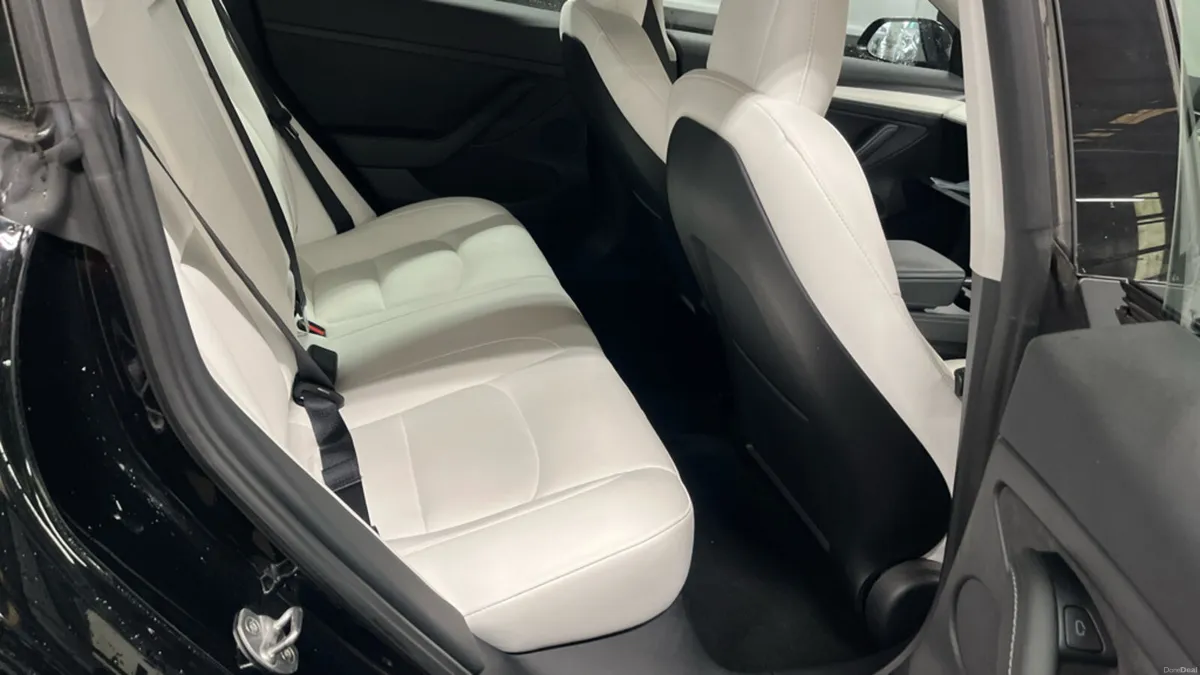 2022 Tesla Model 3 RWD White Interior 94% Battery - Image 4