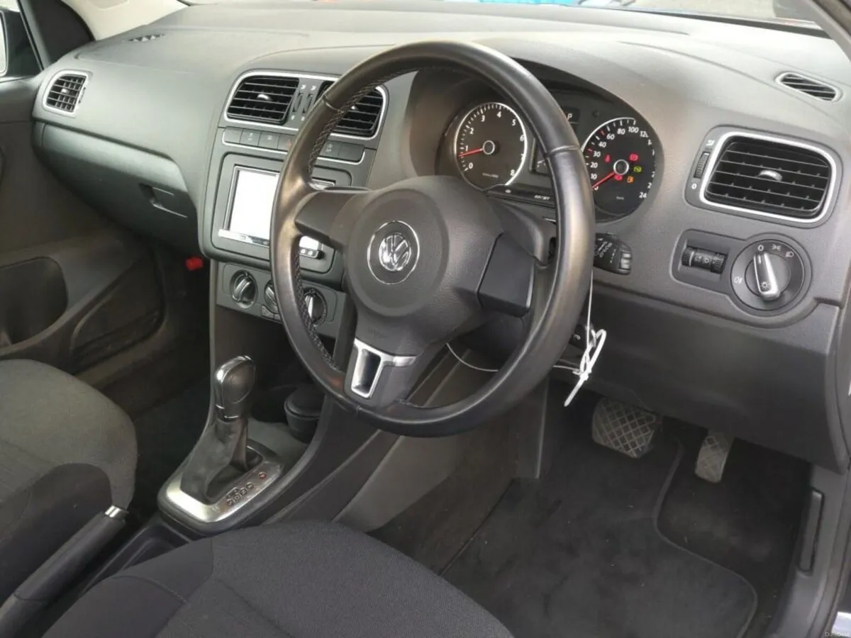 VOLKSWAGEN POLO 1.TSI AUTO 2013 - Image 3