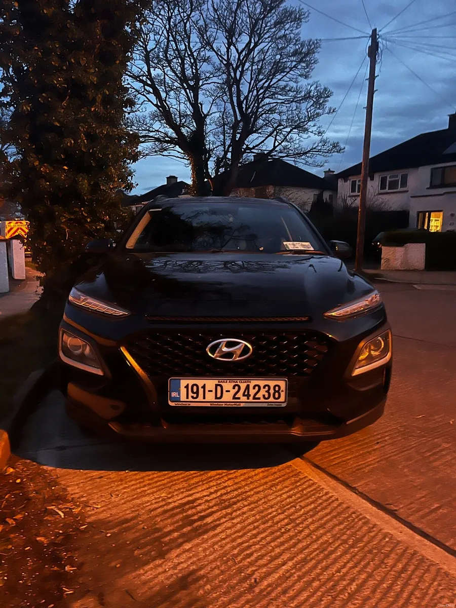 2019 Hyundai Kona under 100k kilometres - Image 1