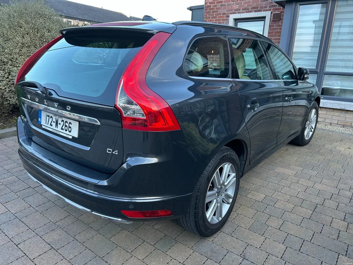 Volvo XC60 2017 - Image 1