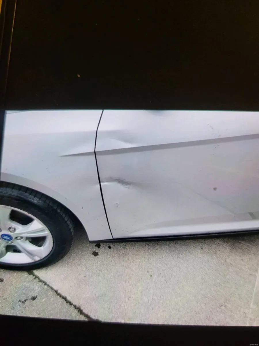 2013 ford focus nct and tax - Image 3