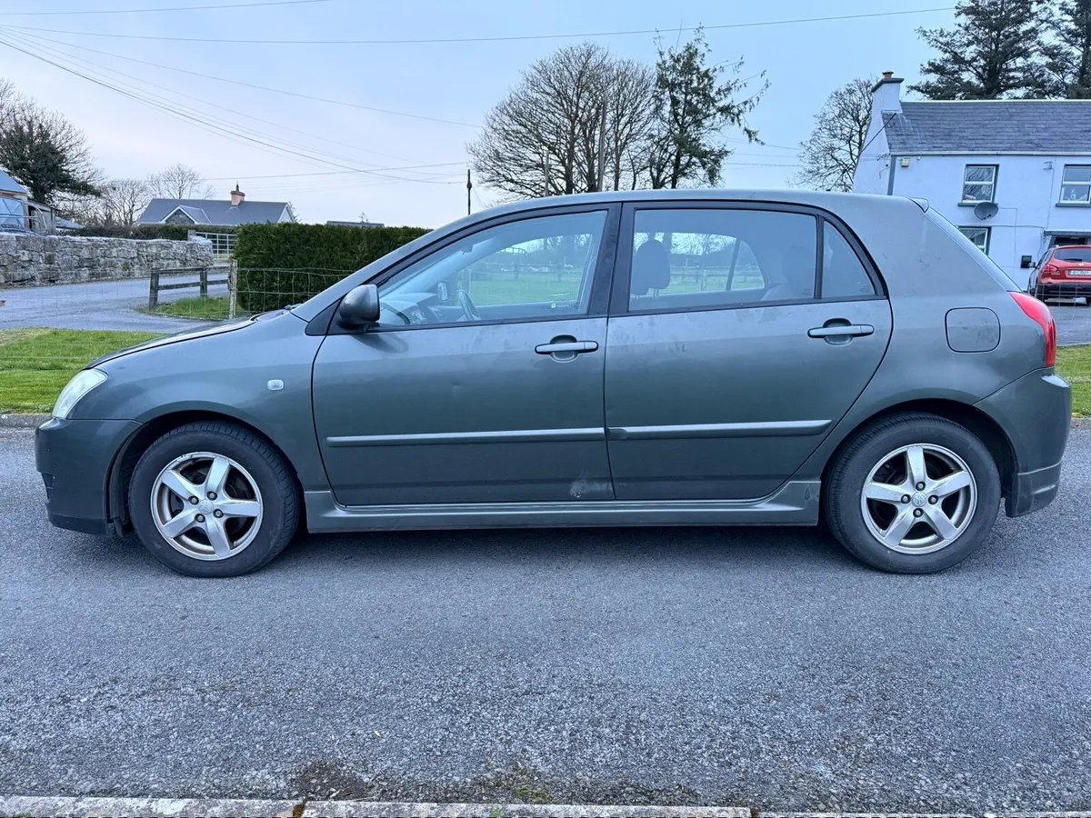 Toyota Corolla 2006 Diesel 5Dr - Image 2