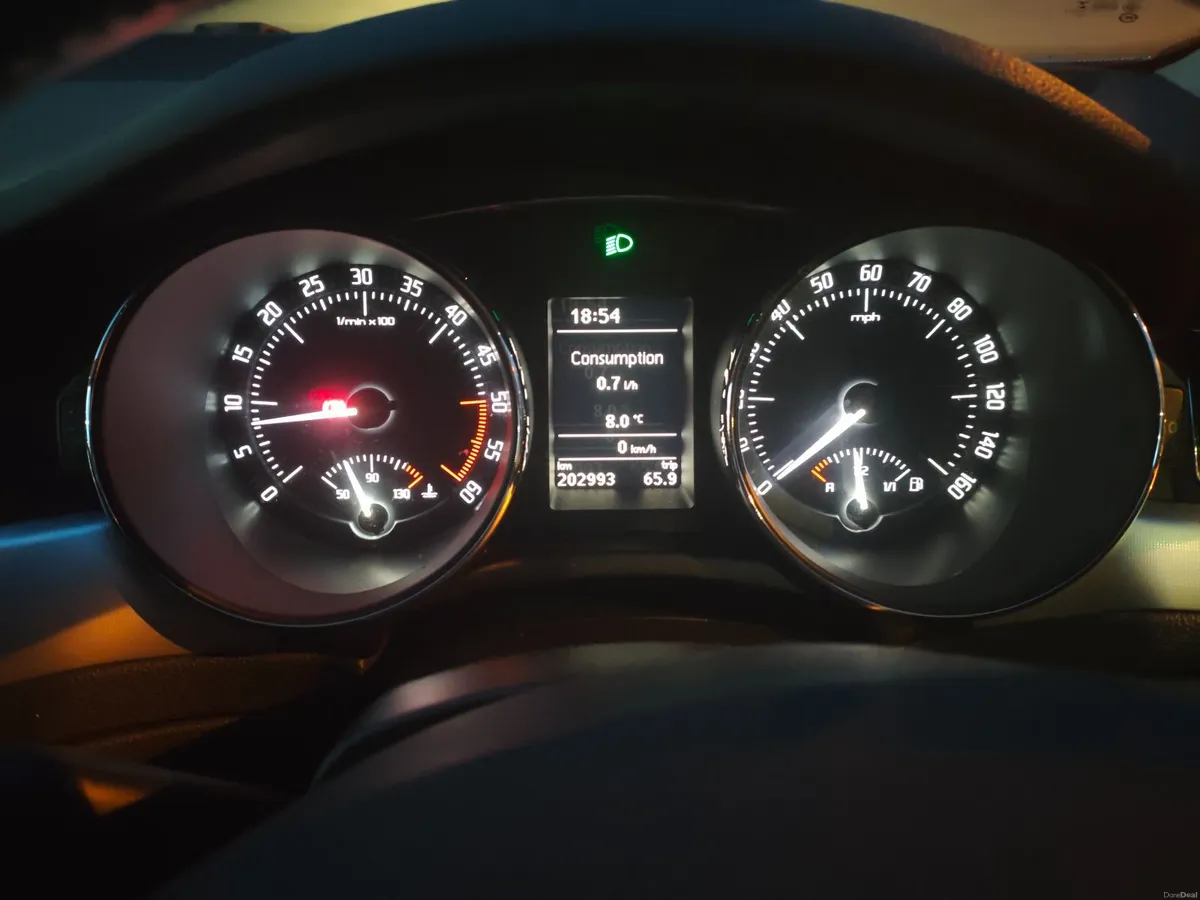 Skoda Superb 2012 NCT Feb 27, TAX 12/26 - Image 3