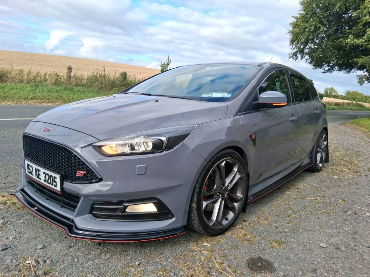 FORD FOCUS ST (NCT passed) Matt grey - Image 2