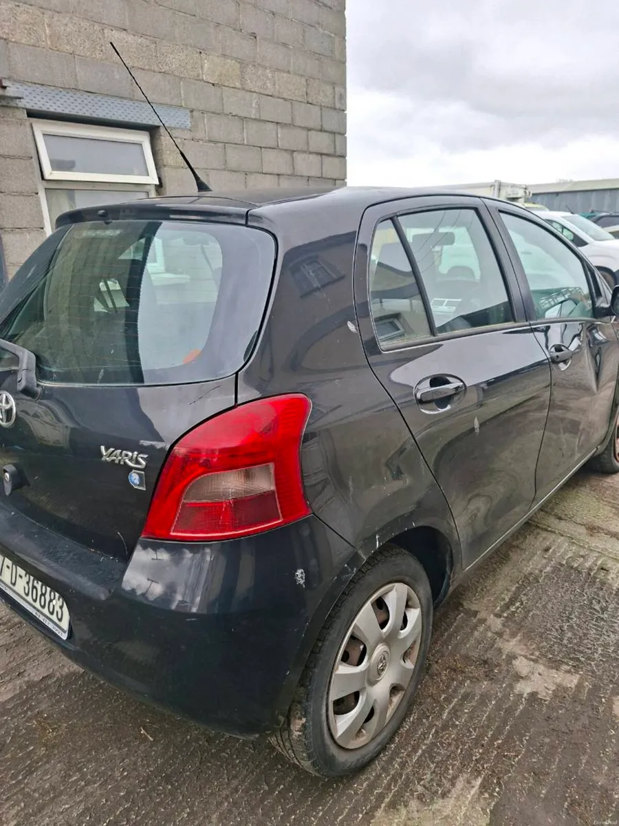 TOYOTA YARIS 2007 - Image 3