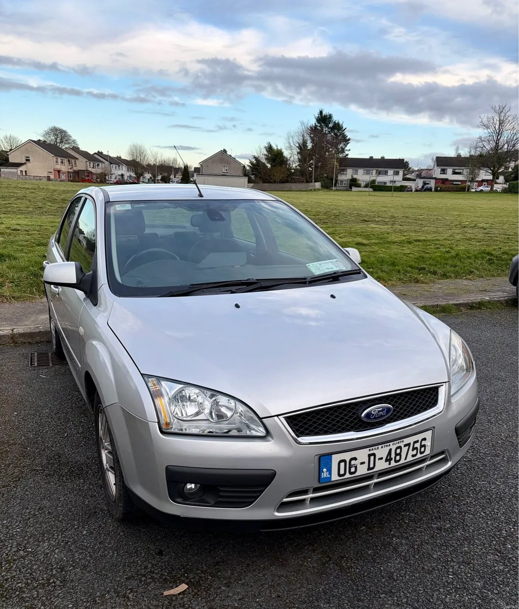 Ford Focus 1.6 Petrol Automatic - Image 3