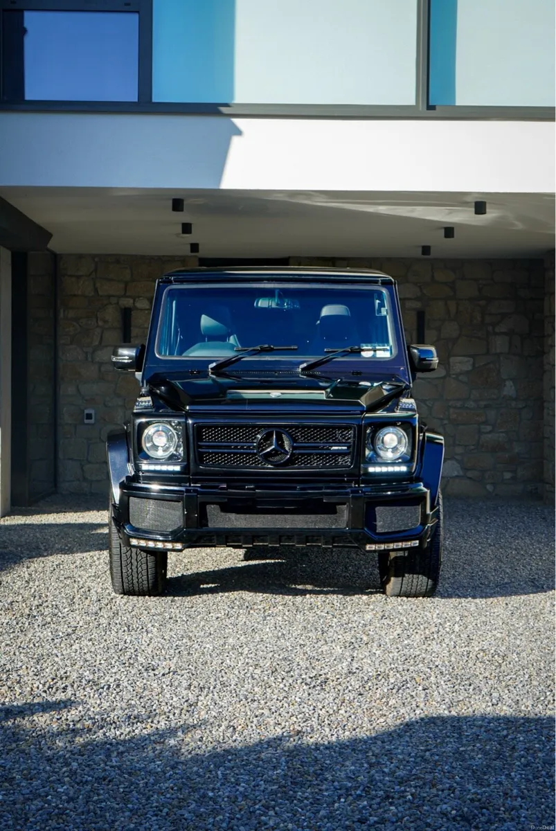 G wagon 1990 Mercedes Benz G Class W463  9 Seater - Image 2