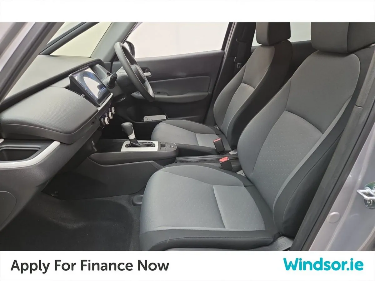 Honda Fit 1.5 Hybrid - Image 4