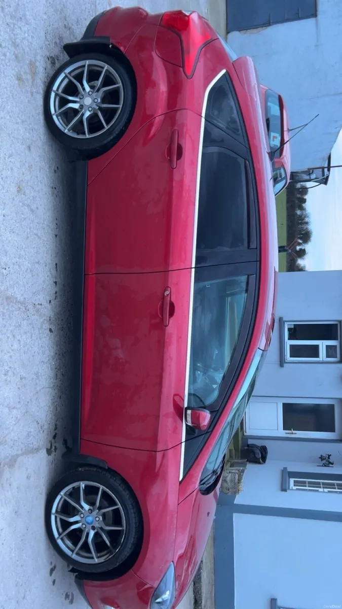 Ford focus 1.6 (2011) - Image 4