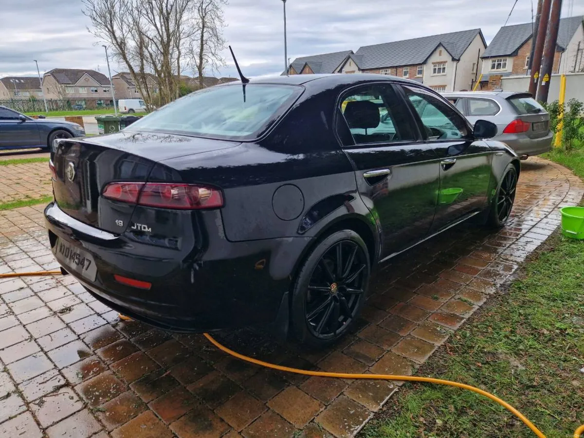 Alfa Romeo 159 1.9 JTDm - Image 3