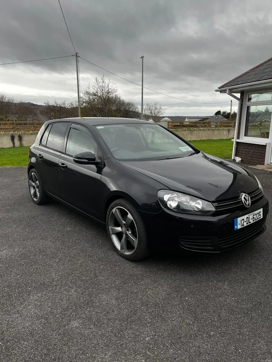 Volkswagen Golf 1.6 Tdi 2012 - Image 2
