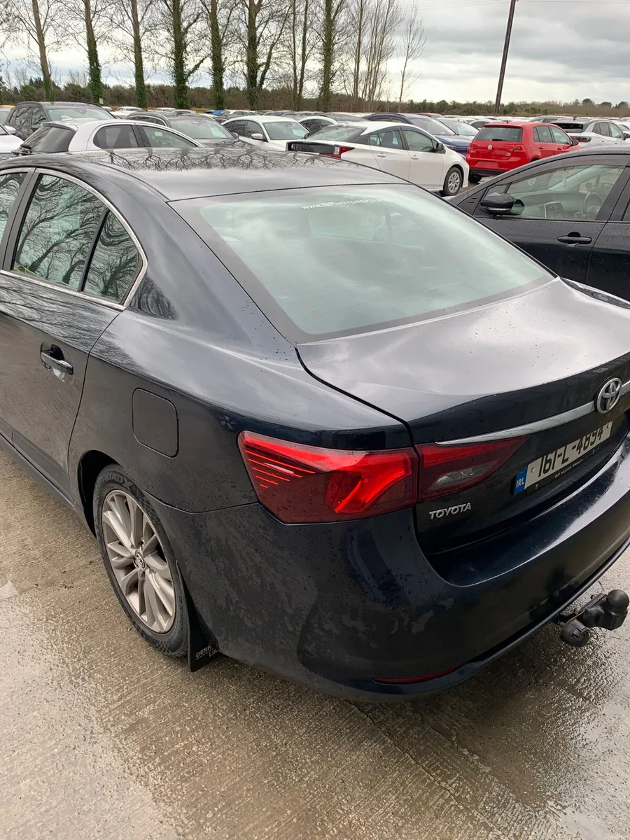 Toyota Avensis 2016 diesel low miles €6990 - Image 4