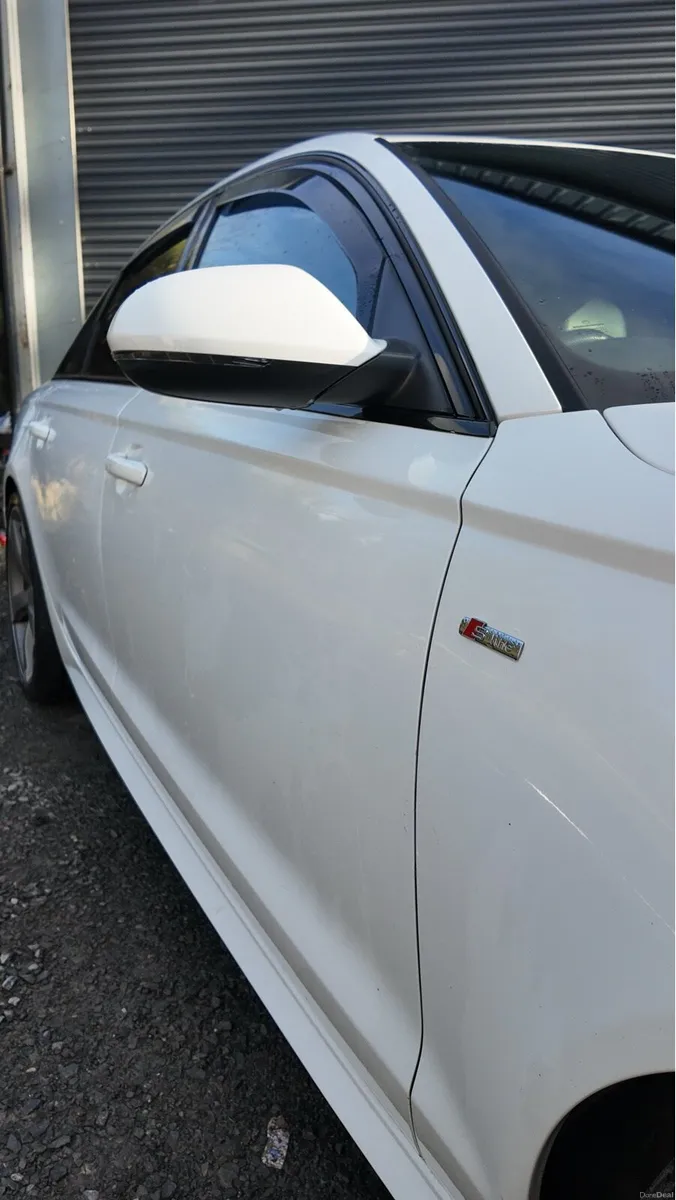 2015 Audi A6 S line - Image 4