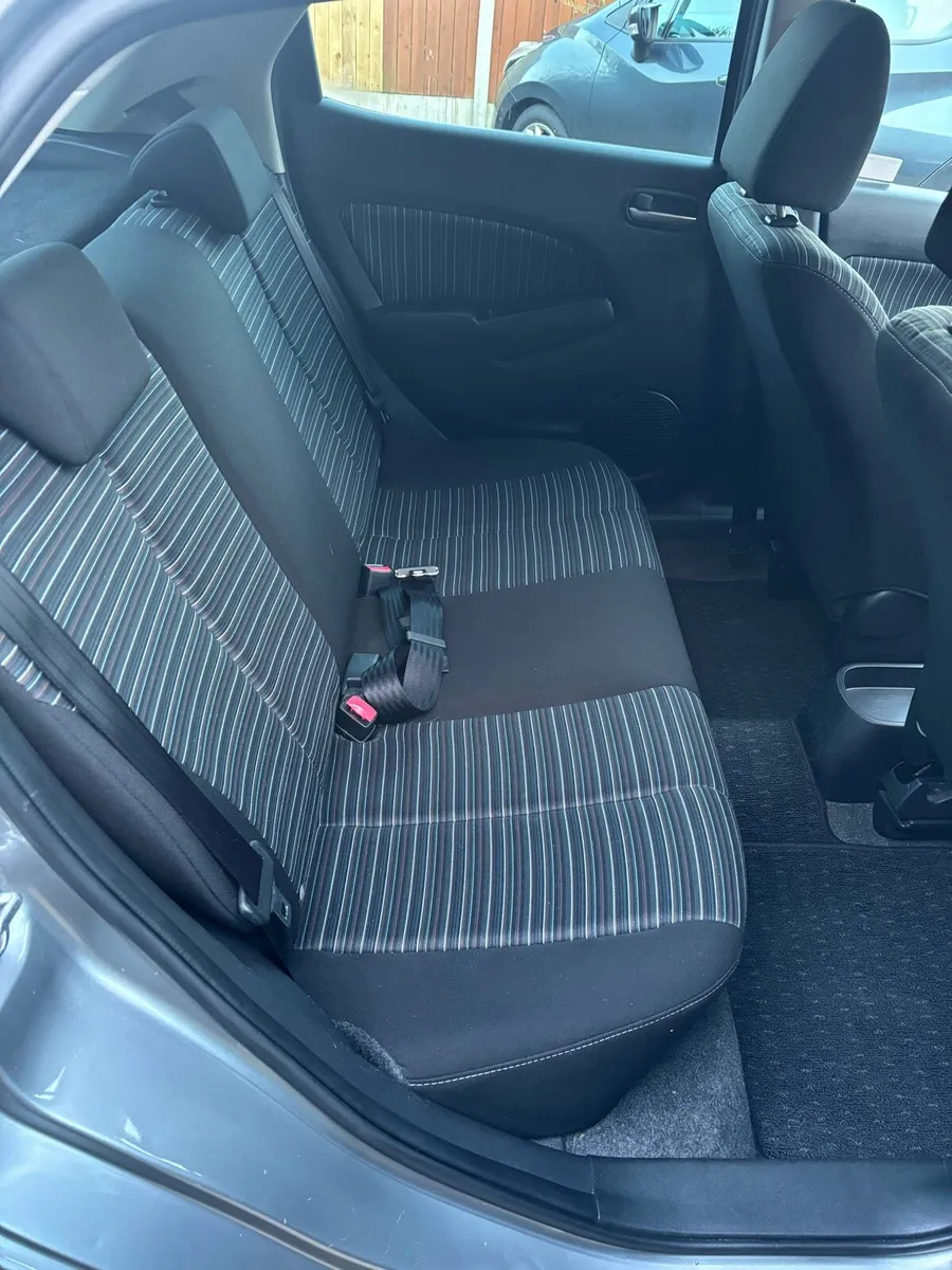 11 Mazda demio automat petrol 1,3 NCT till Feb2027 - Image 4