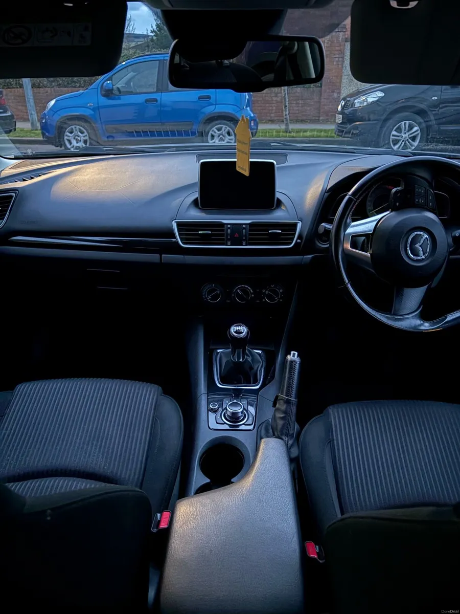 141 Mazda 3 2.2 Diesel - Image 4