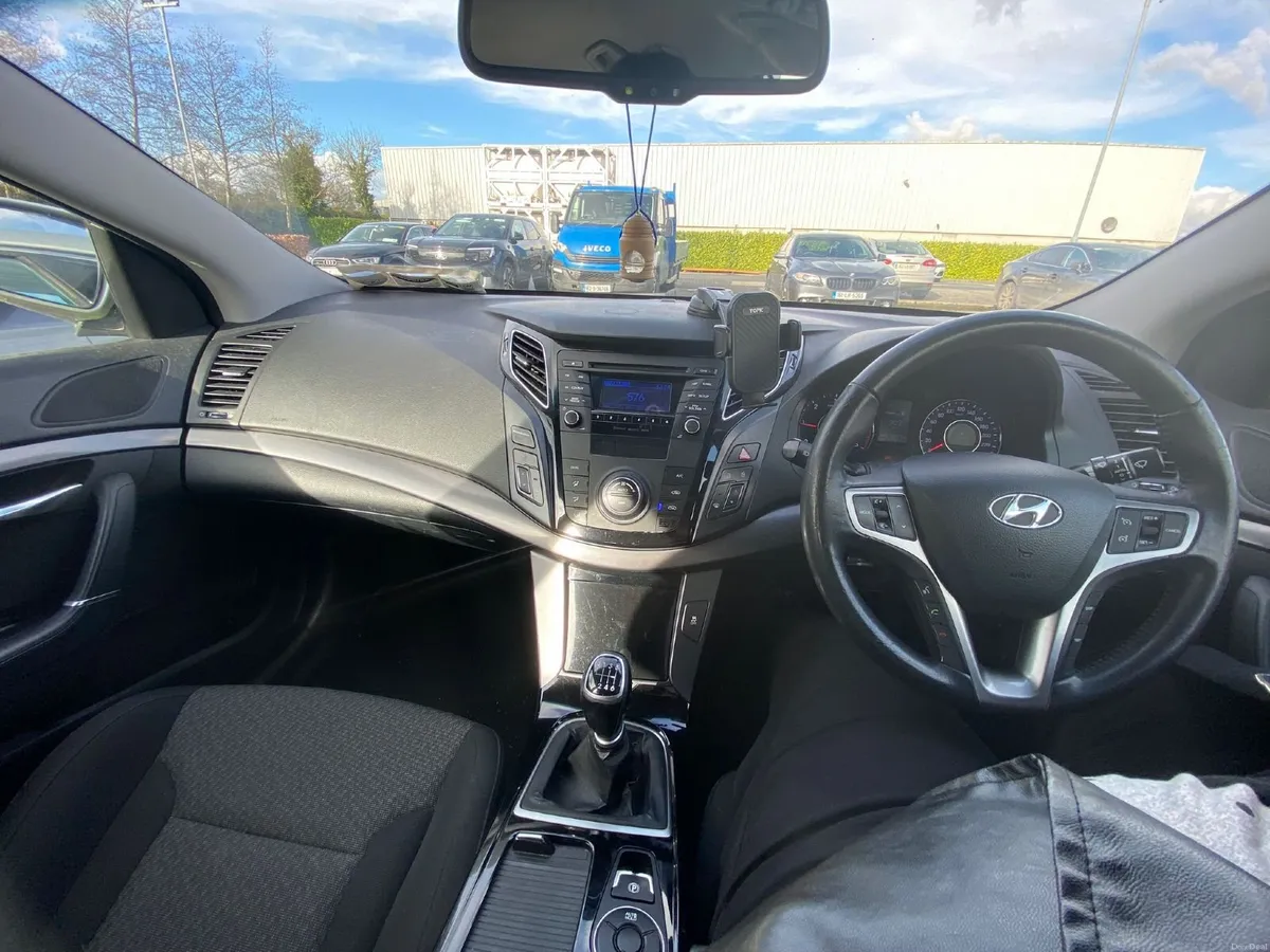 Hyundai i40 2013, 117402 km, low mileage - Image 4
