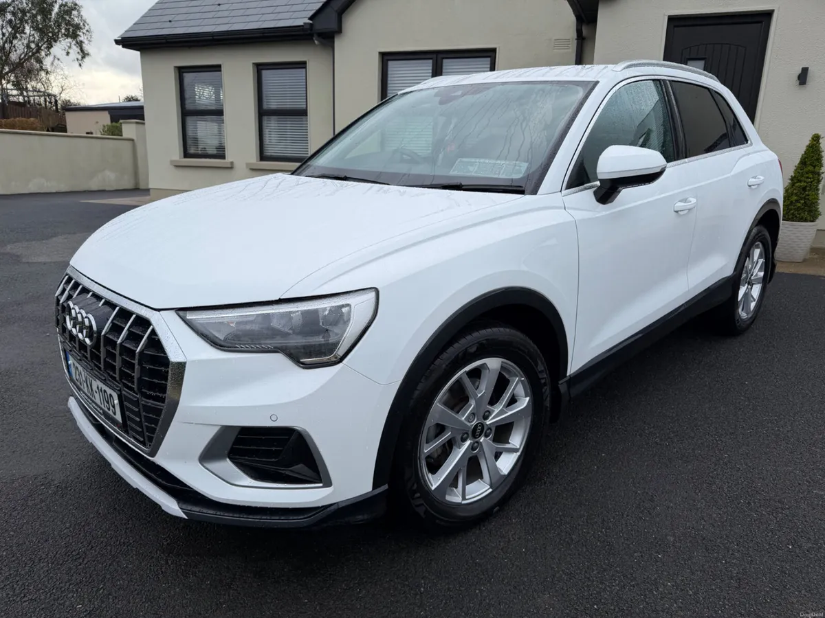 2023 (231)Audi Q3 2.0 Diesel S-Tronic SE 30KMS - Image 2