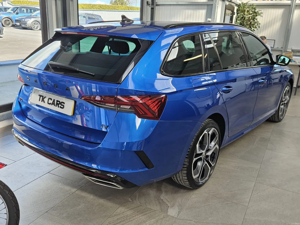 22 SKODA OCTAVIA VRS PLUG IN HYBRID - Image 4