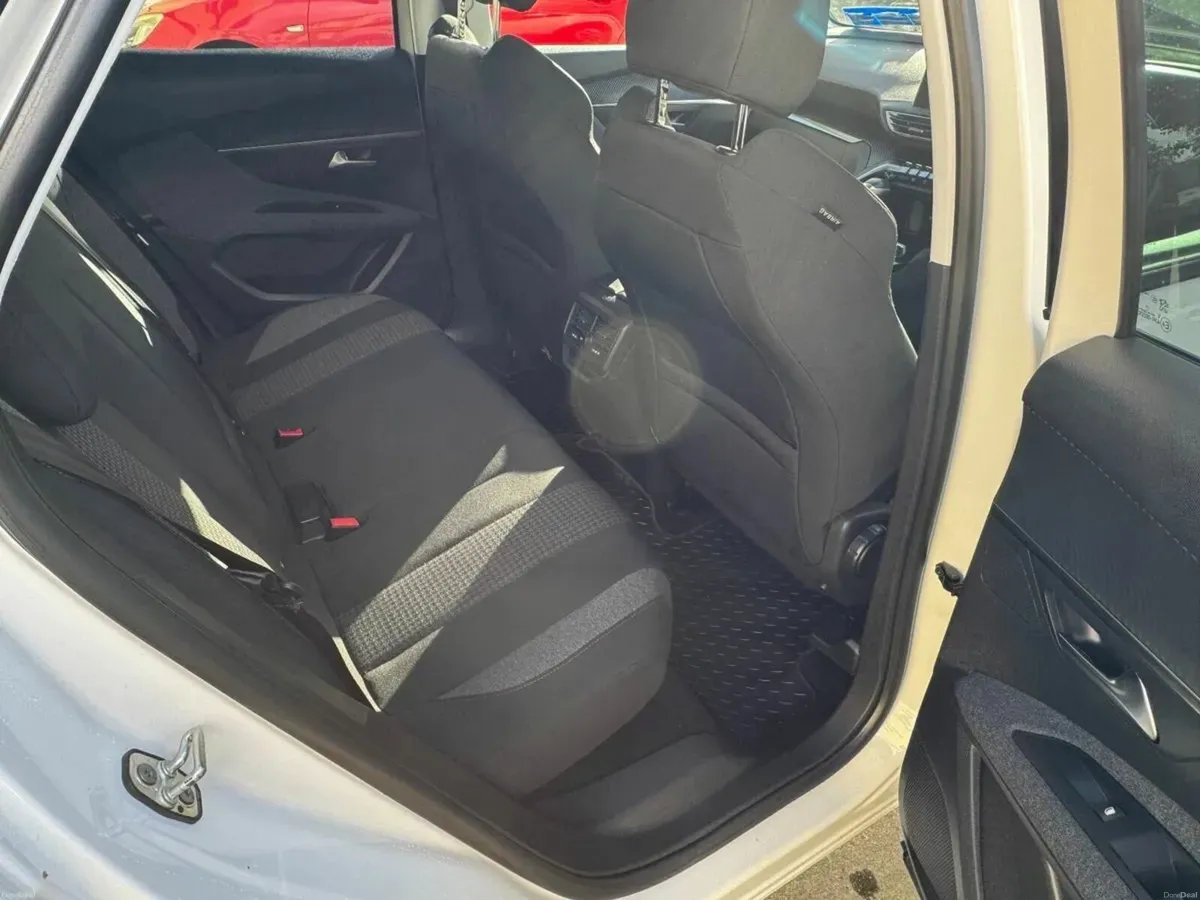 Peugeot 3008 2019 - Image 4