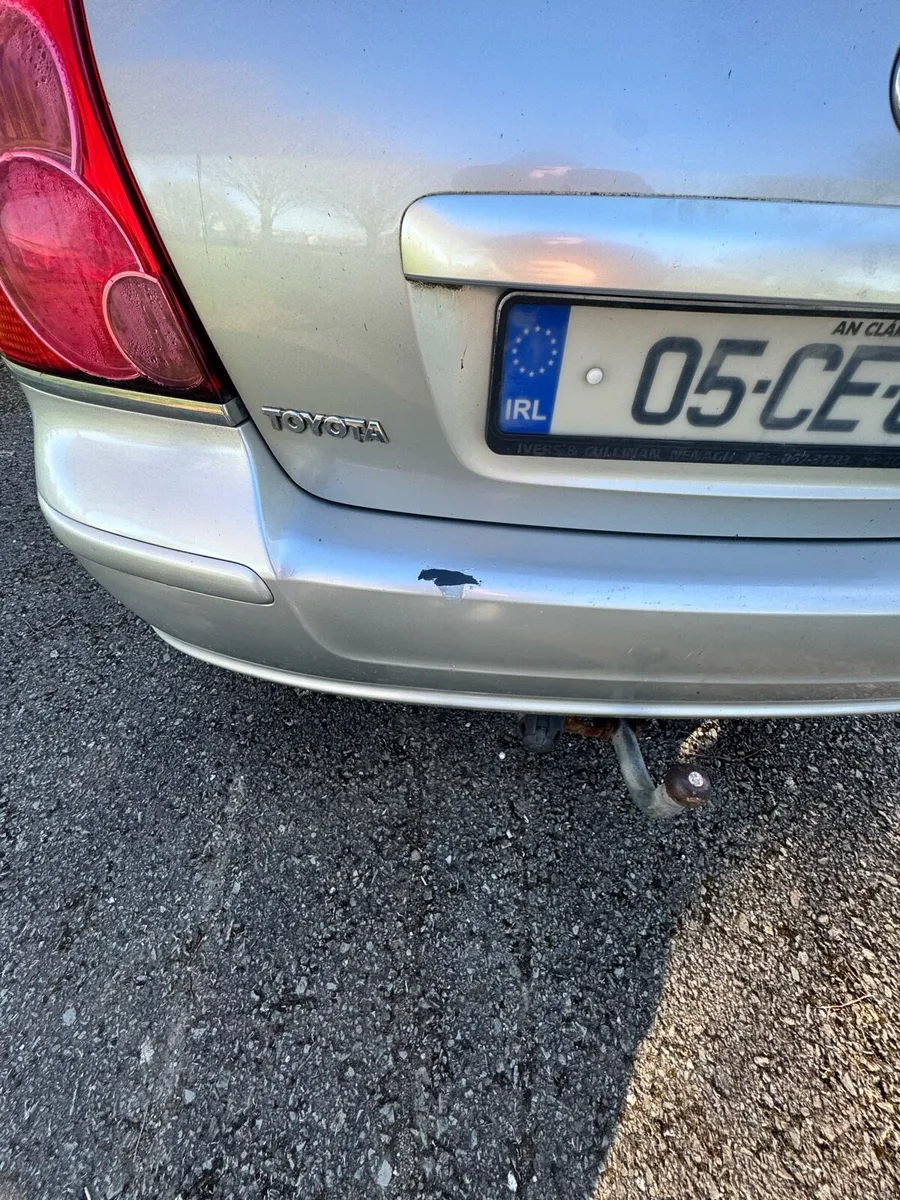 Toyota Avensis - Image 4