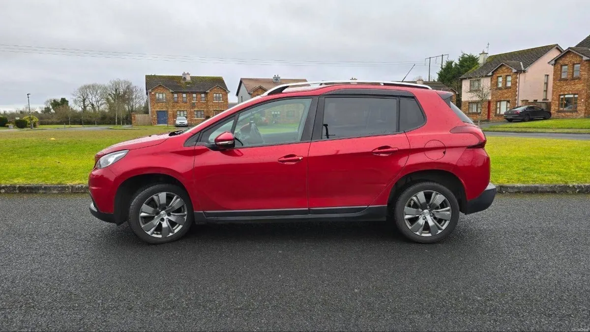 Peugeot 2008 automatic - Image 4