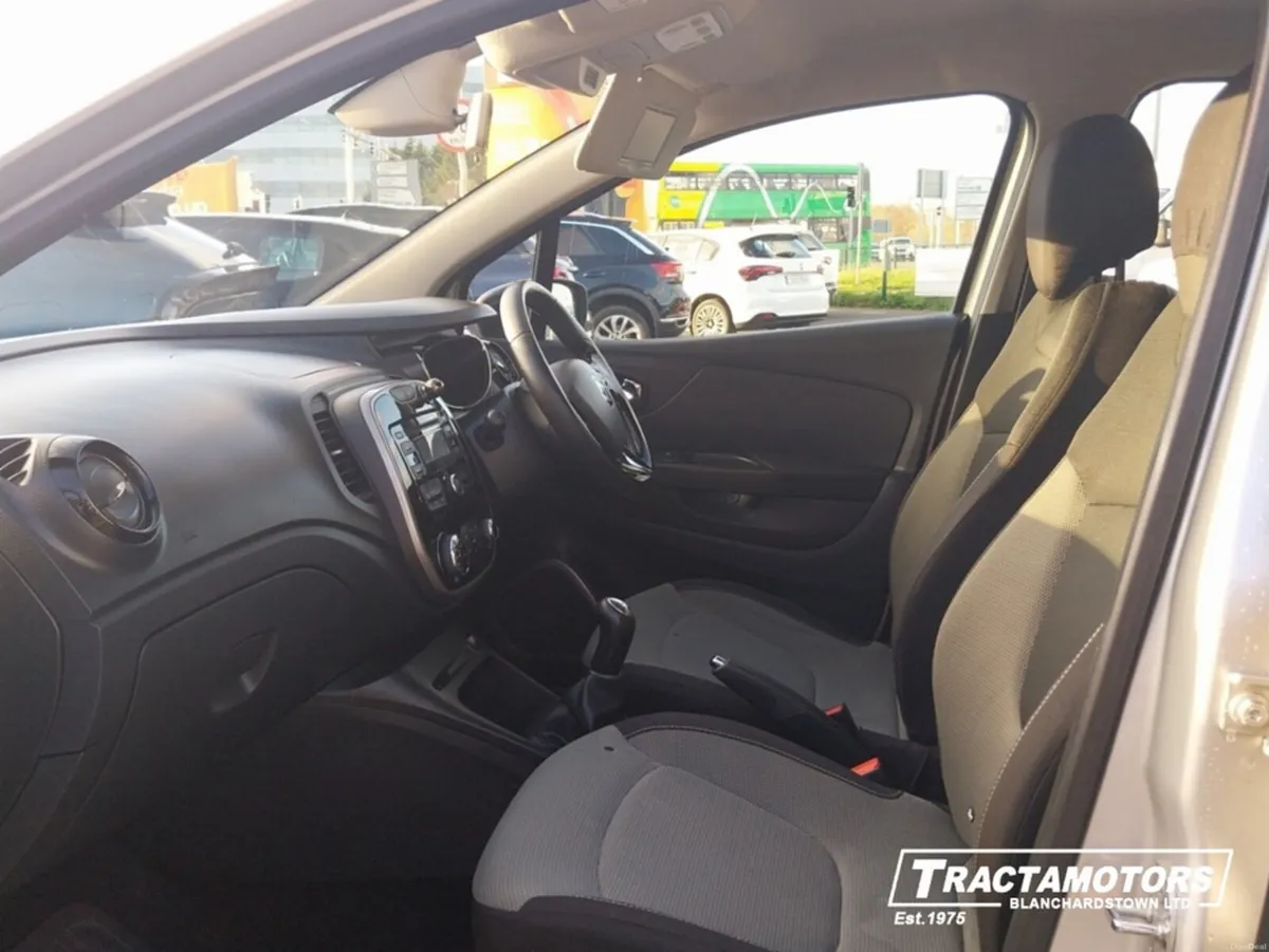 Renault Captur LIFE 1.5 DCI 90 EU6 4DR - Image 4