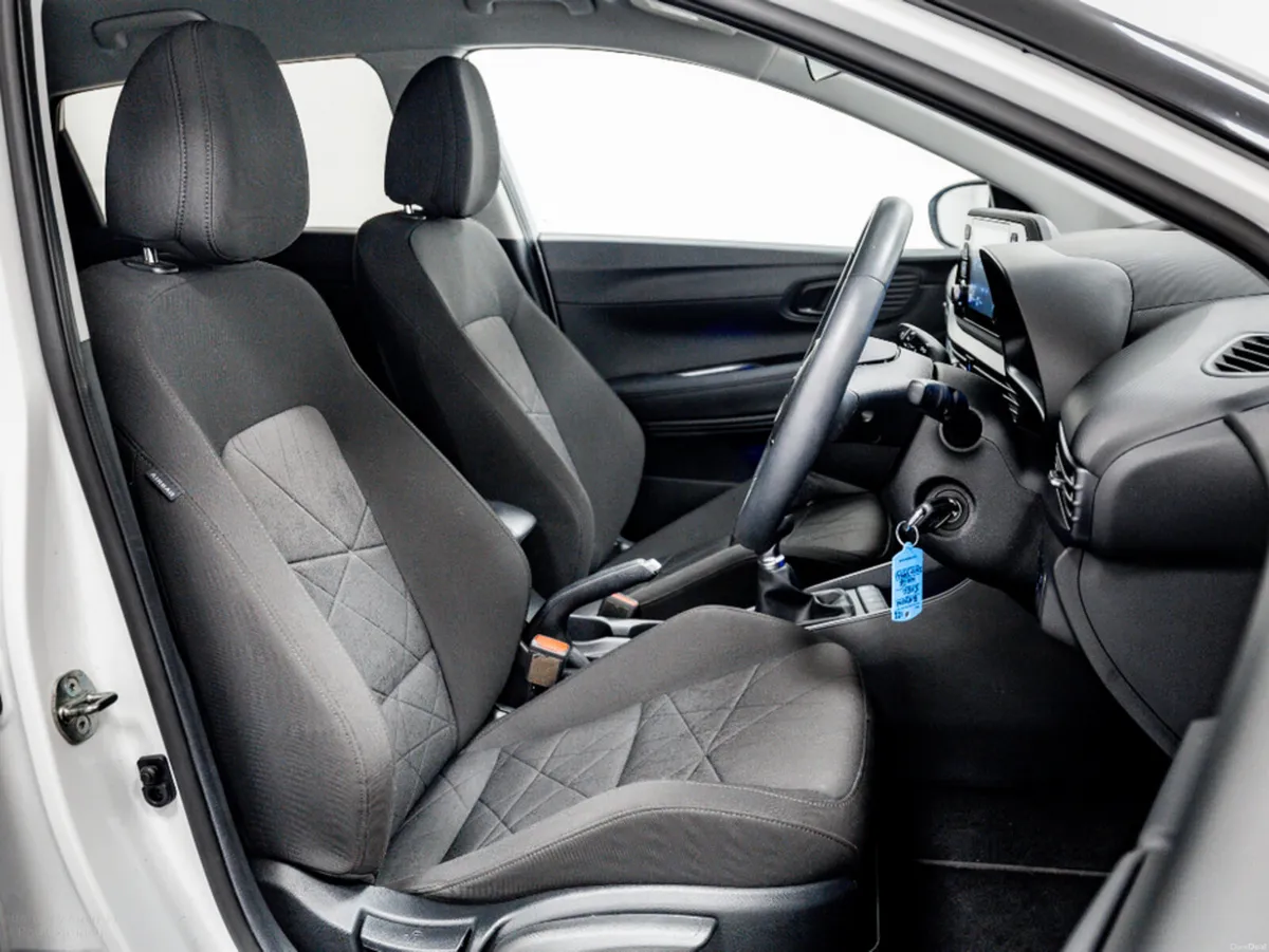 Hyundai Bayon Executive 1.2 Petrol 85HP - Image 3