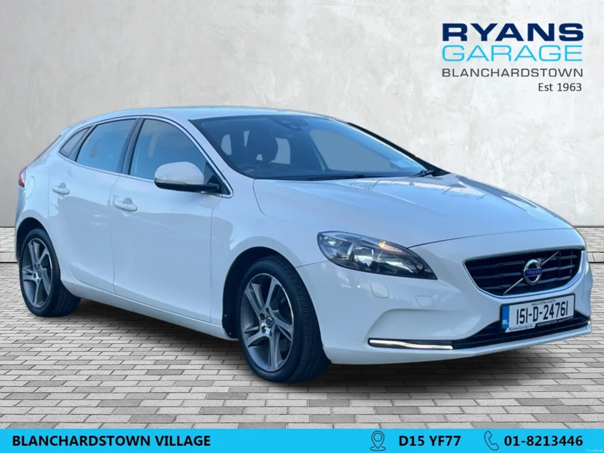 Volvo V40 D2 SE 5DR AUTO  **LEATHER & HEATED SEATS - Image 1