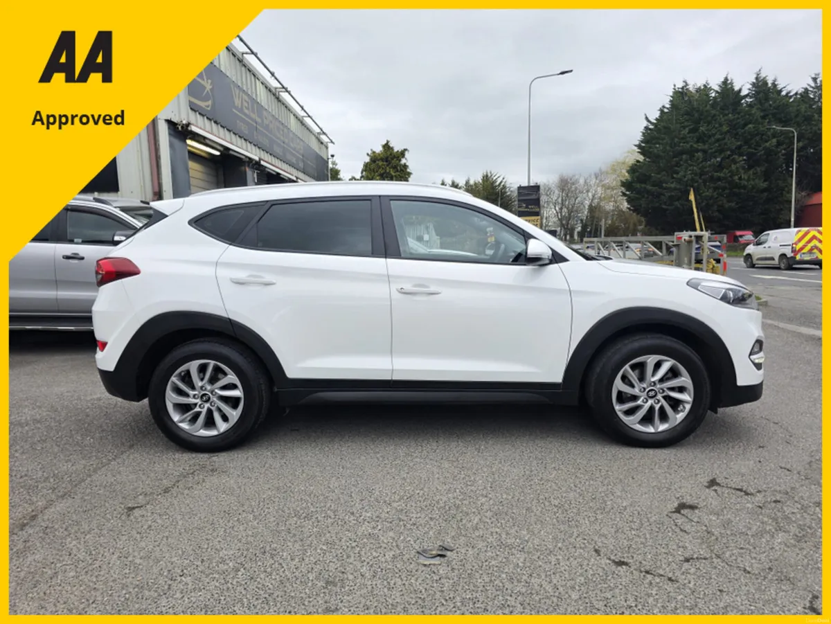 Hyundai Tucson 1.7 CRDI SE NAV BL/DR 5 5DR - Image 3
