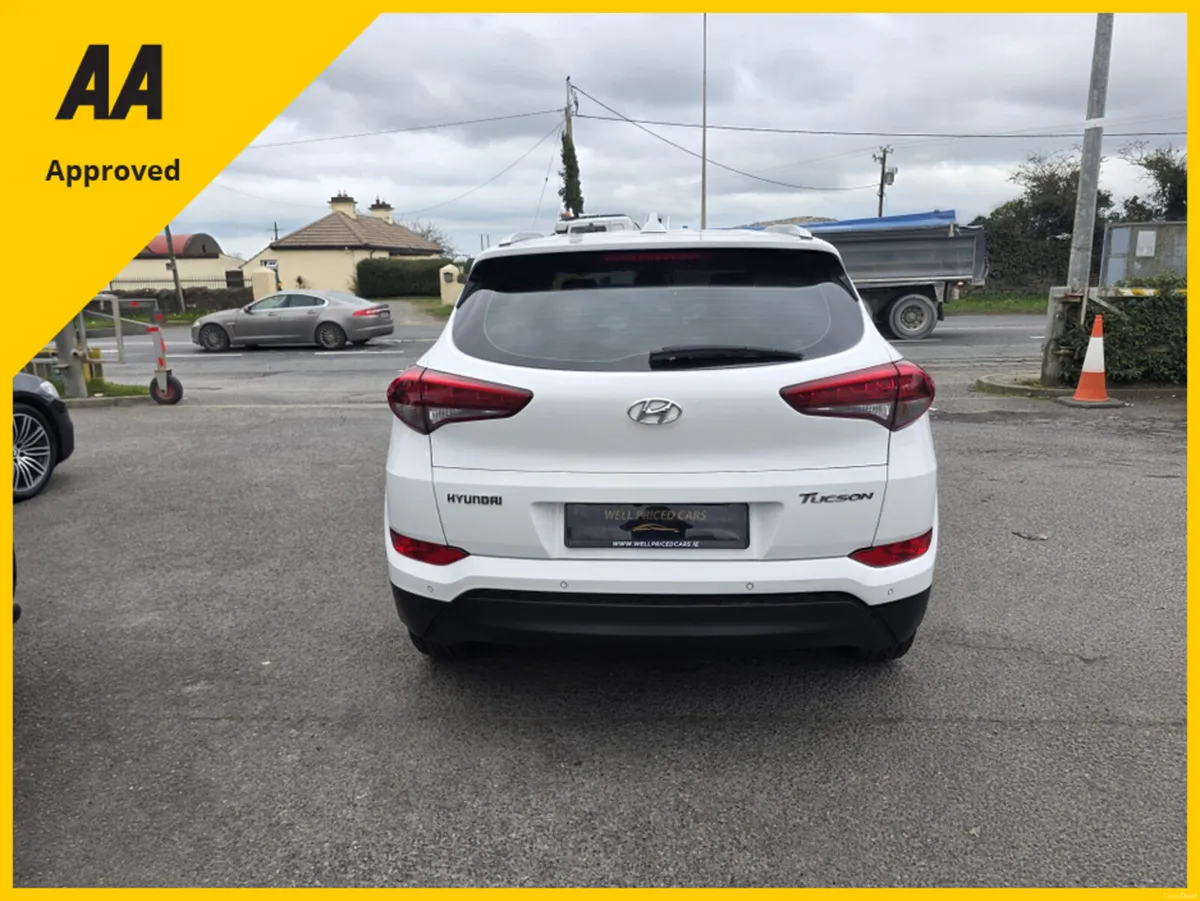 Hyundai Tucson 1.7 CRDI SE NAV BL/DR 5 5DR - Image 4