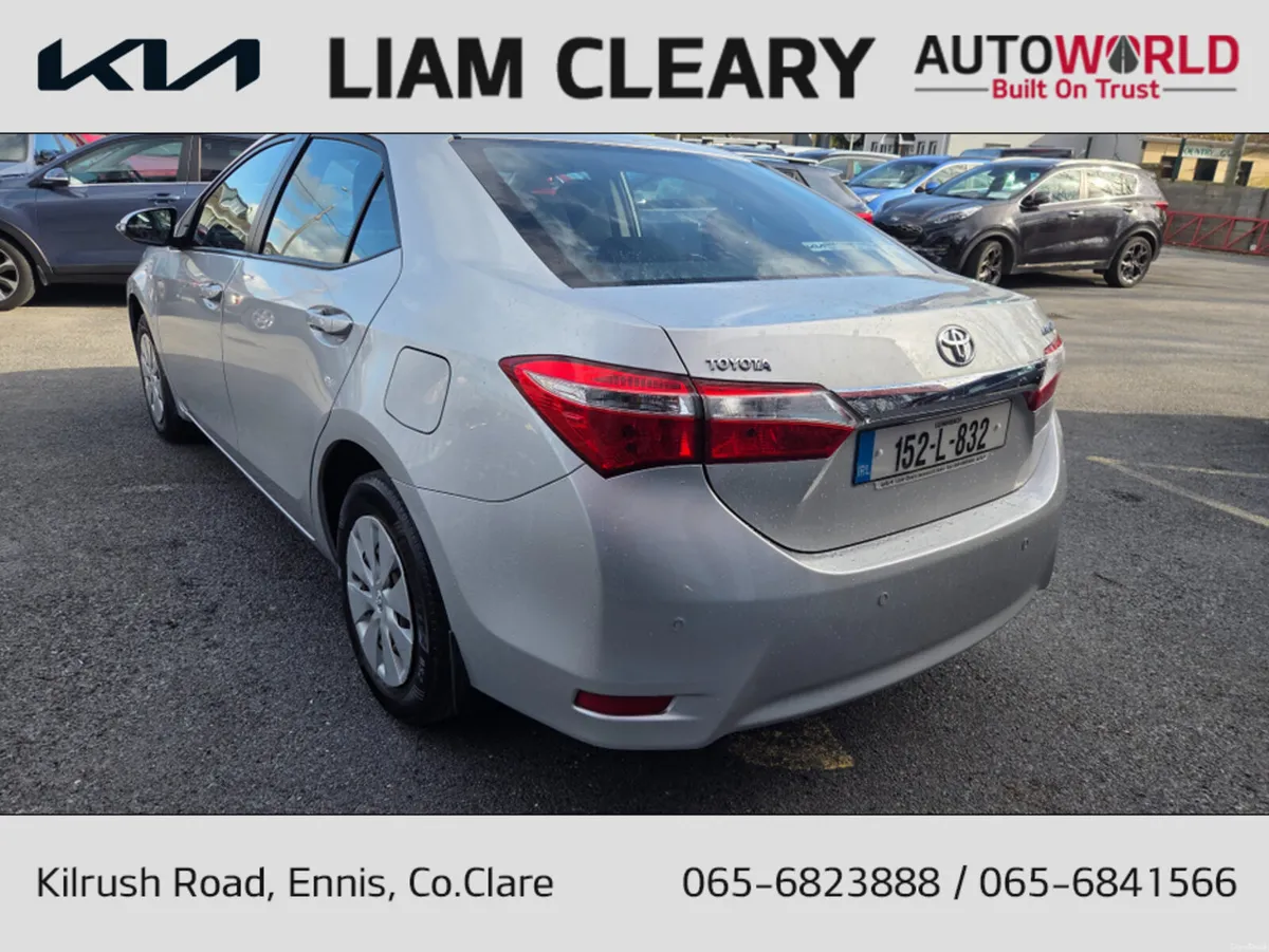 Toyota Corolla 1.33 TERRA 4DR - Image 4