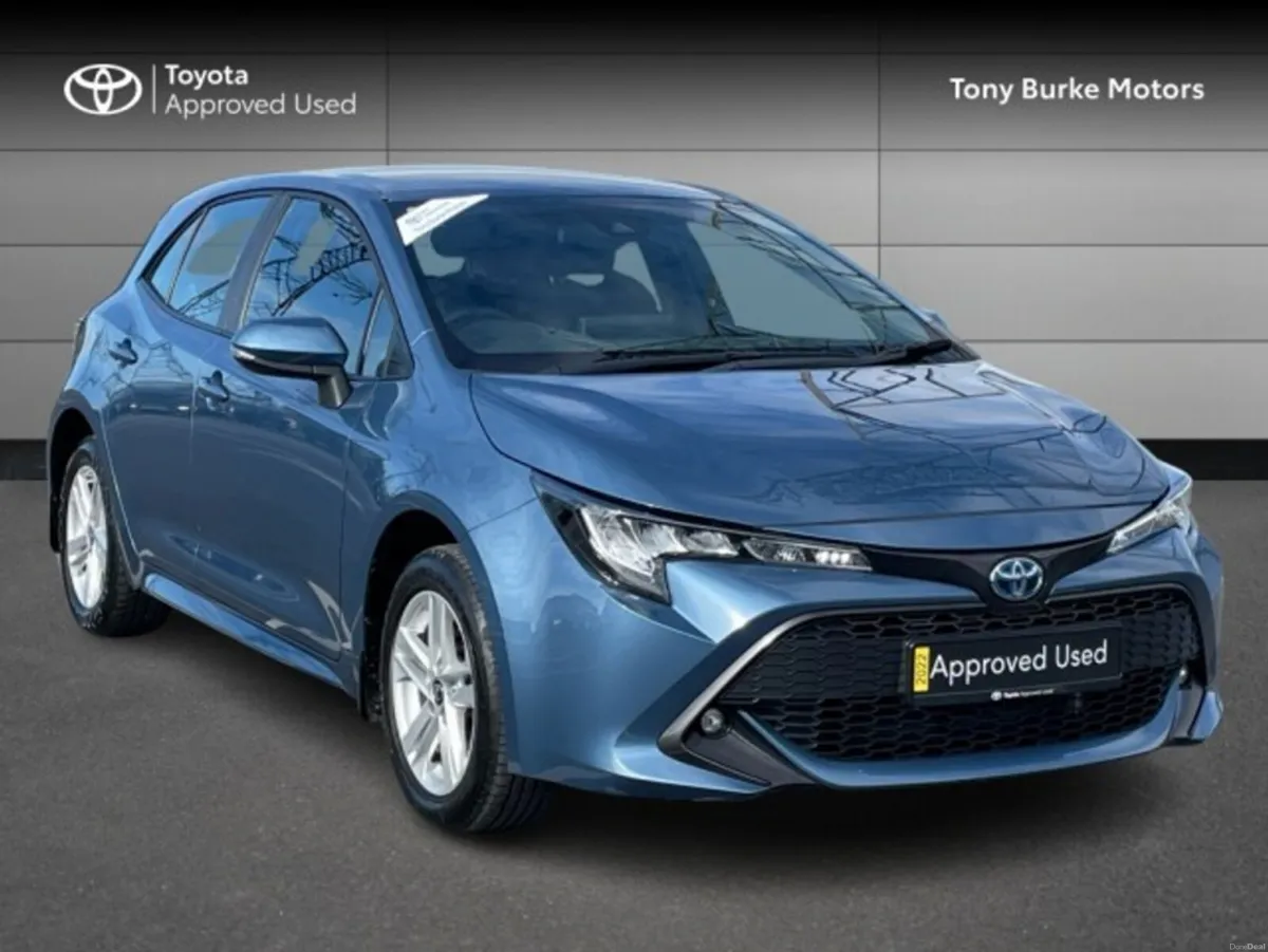 Toyota Corolla Hatchback 5dr Hybrid - Luna Edition - Image 1