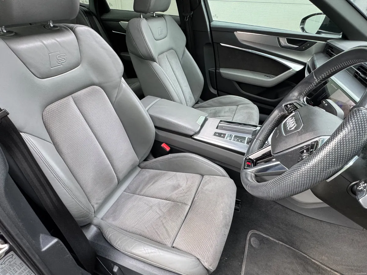 Audi A6 2019 sline sunroof low km - Image 4