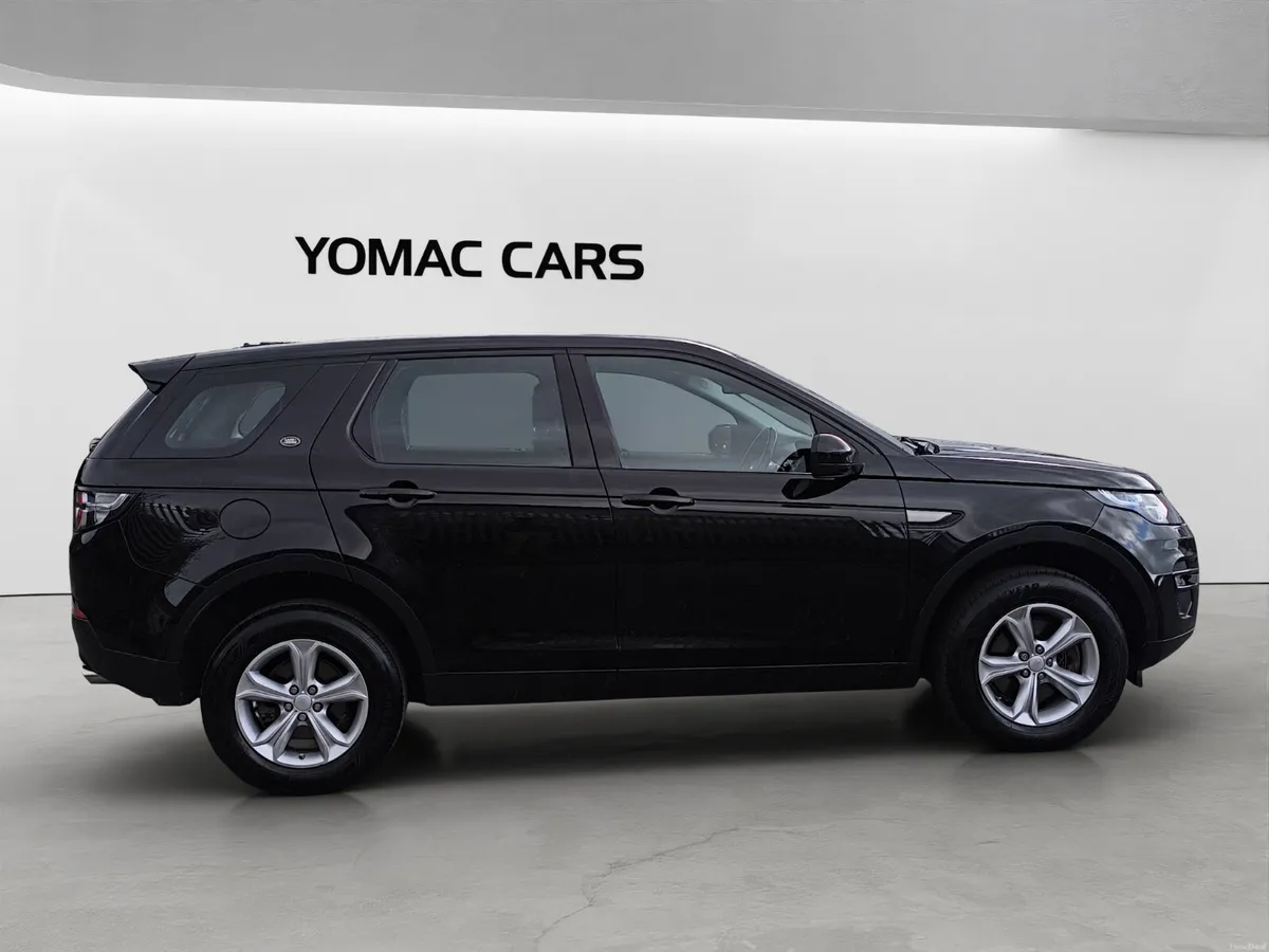 2016 LAND ROVER DISCOVERY SPORT 2.0 TD4 SE AUTO - Image 3