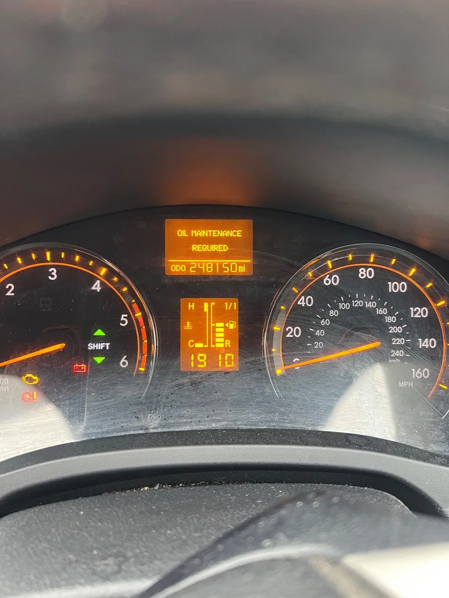 Toyota Avensis 2009 - Image 4