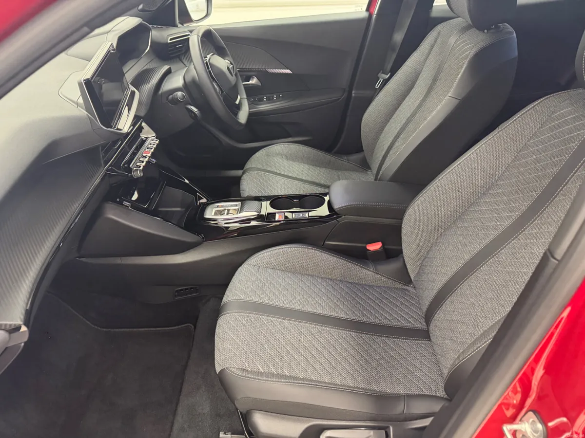 Peugeot e2008 2025 - Image 6